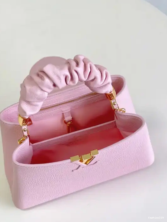 VUITTON CAPUCINES LOUIS BB 0327